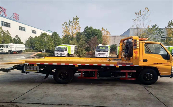 阜新细河区拖车救援电话号码，24小时拖车公司收费标准